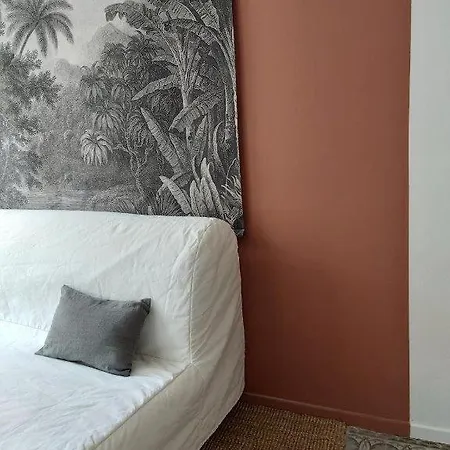 T2 Centre De Quartier Vauban/cormontaigne Apartment *